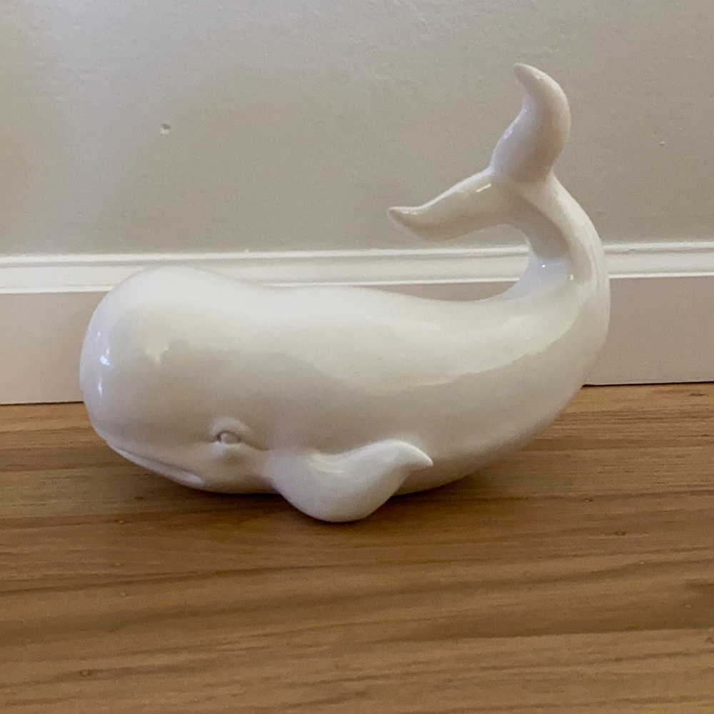 White Whale Decorative Sculpture
